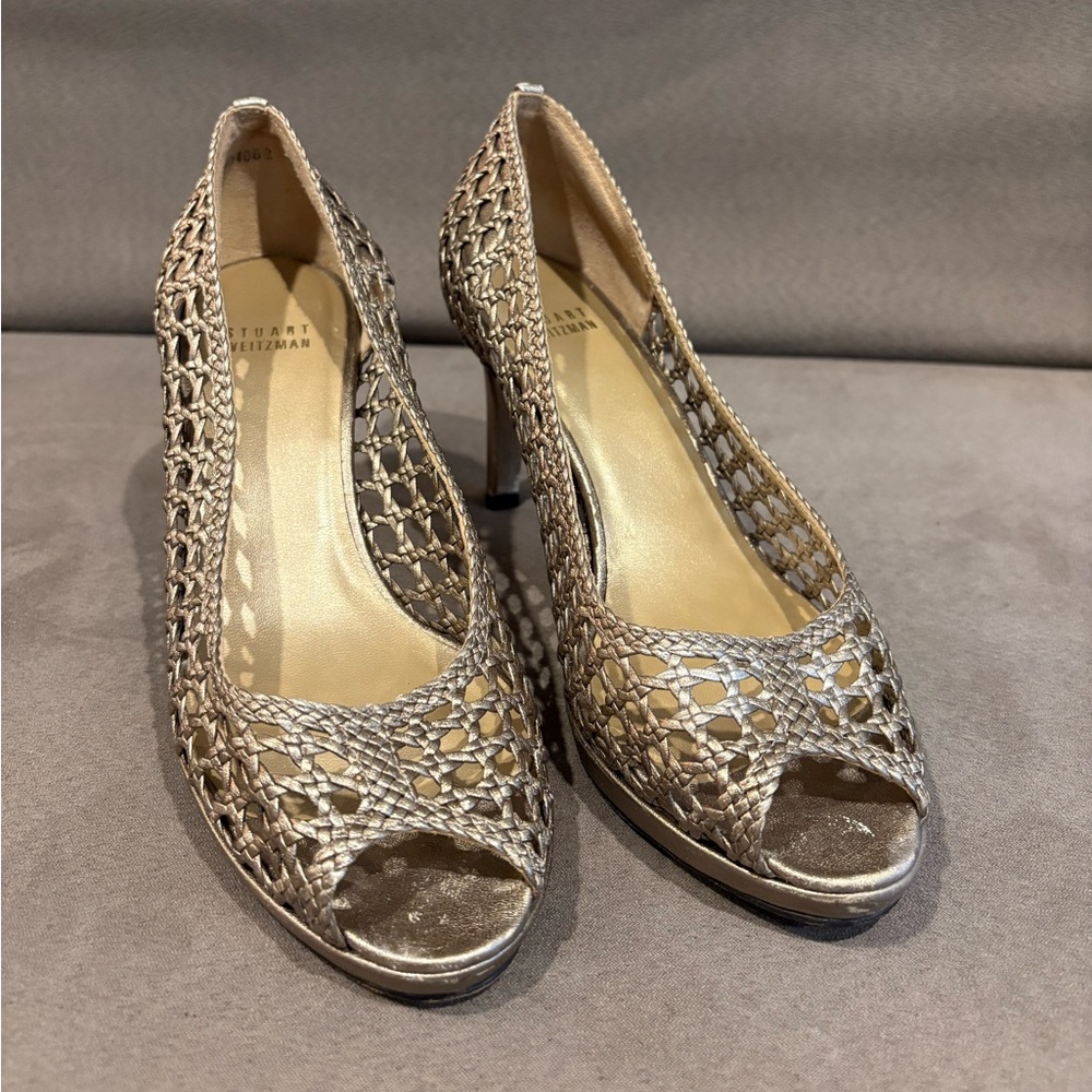 Stewart Weitzman Woven Pattern Gold Open Toe High Heel Pumps *See Size Note*